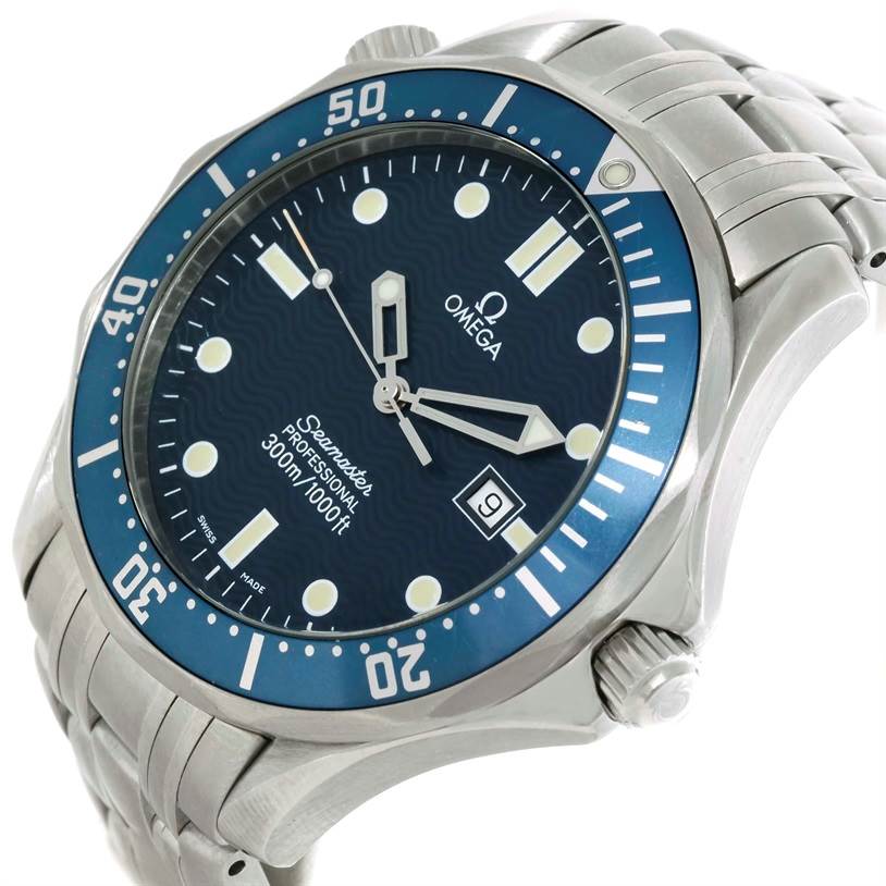 The image shows an angled view of the Omega Seamaster 2541.80.00 Men
s Stainless Steel Blue Dial 2541.80.00 Men
s Stainless Steel Blue Dial watch, highlighting its dial, bezel, crown, and part of its bracelet.