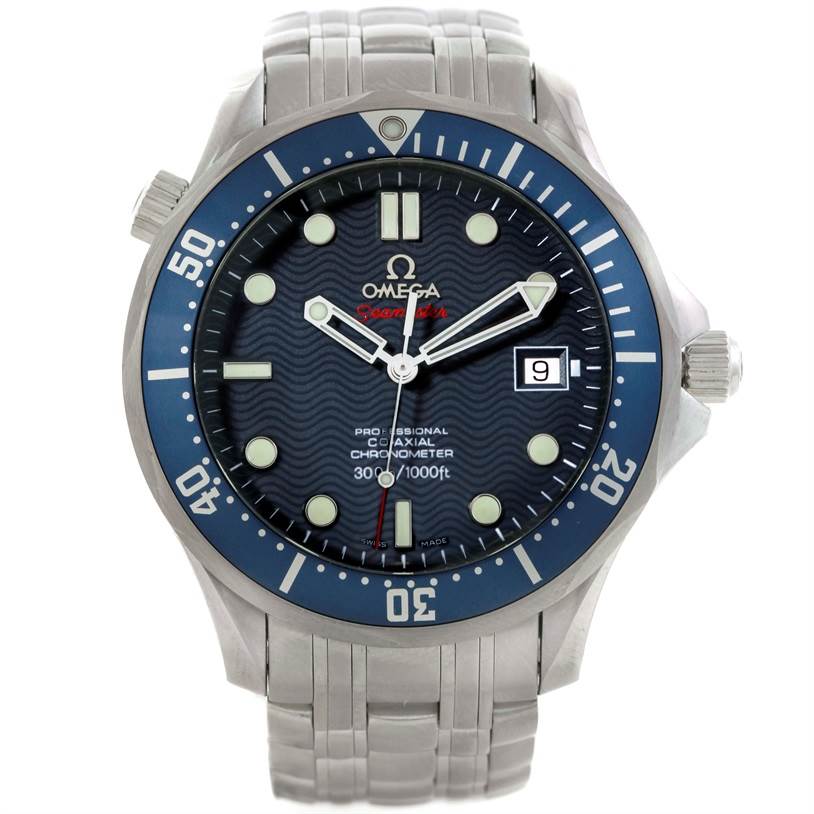 This image shows a front view of an Omega Seamaster 2220.80.00 Men
s Stainless Steel Blue Dial 2220.80.00 Men
s Stainless Steel Blue Dial watch, displaying its dial, bezel, and bracelet.