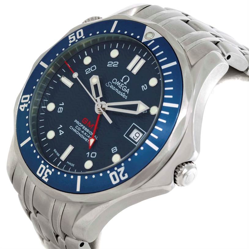 The image shows an angled view of an Omega Seamaster 2535.80.00 Men's Stainless Steel Blue Dial 2535.80.00 Men's Stainless Steel Blue Dial watch, highlighting its bezel, dial, crown, and bracelet.