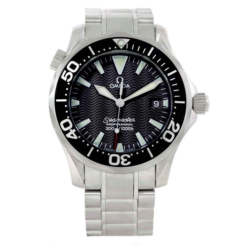 This image shows the Omega Seamaster 2262.50.00 Men
s Stainless Steel Black Dial 2262.50.00 Men
s Stainless Steel Black Dial watch from a front angle, displaying the dial, bezel, hands, and bracelet.