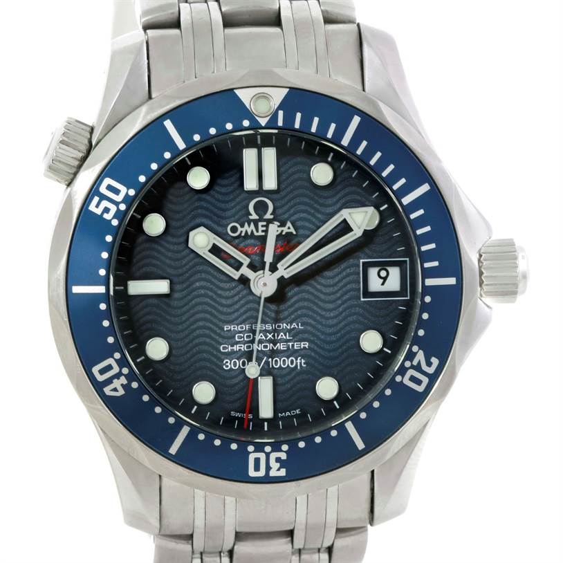The image shows a front view of an Omega Seamaster 2222.80.00 Men
s Stainless Steel Blue Dial 2222.80.00 Men
s Stainless Steel Blue Dial watch, displaying its face, bezel, crown, and part of the bracelet.