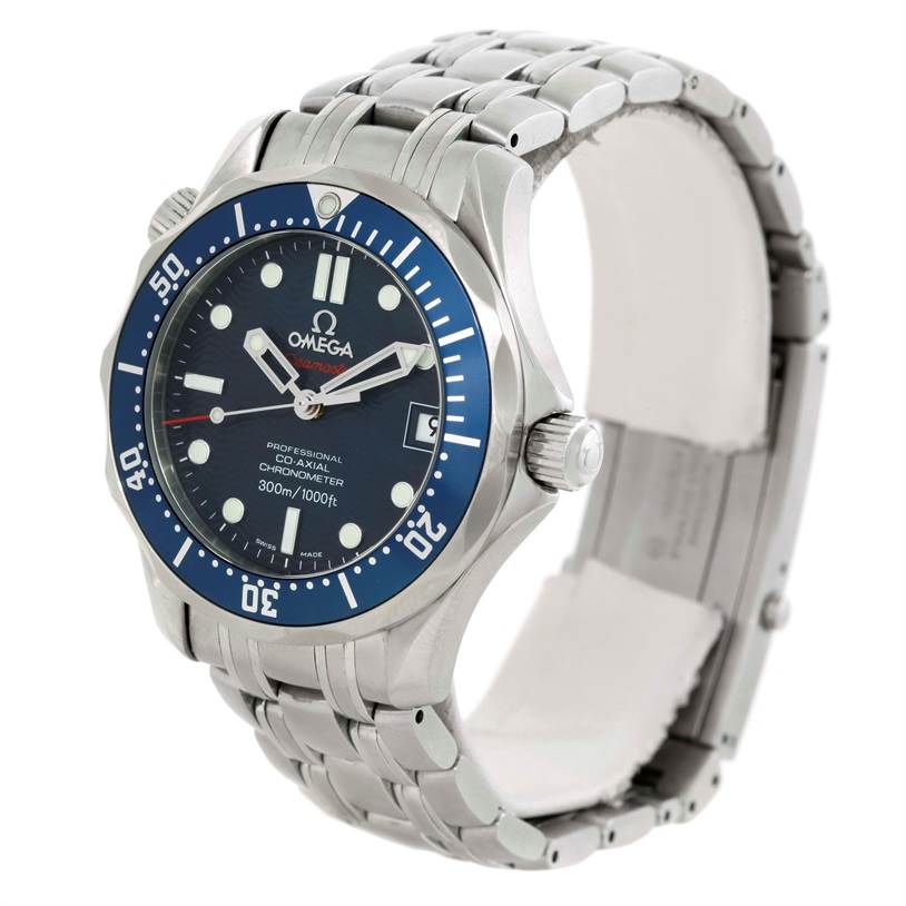 The image shows a slightly angled front view of the Omega Seamaster 2222.80.00 Men
s Stainless Steel Blue Dial 2222.80.00 Men
s Stainless Steel Blue Dial watch, highlighting its face, bezel, case, and bracelet.