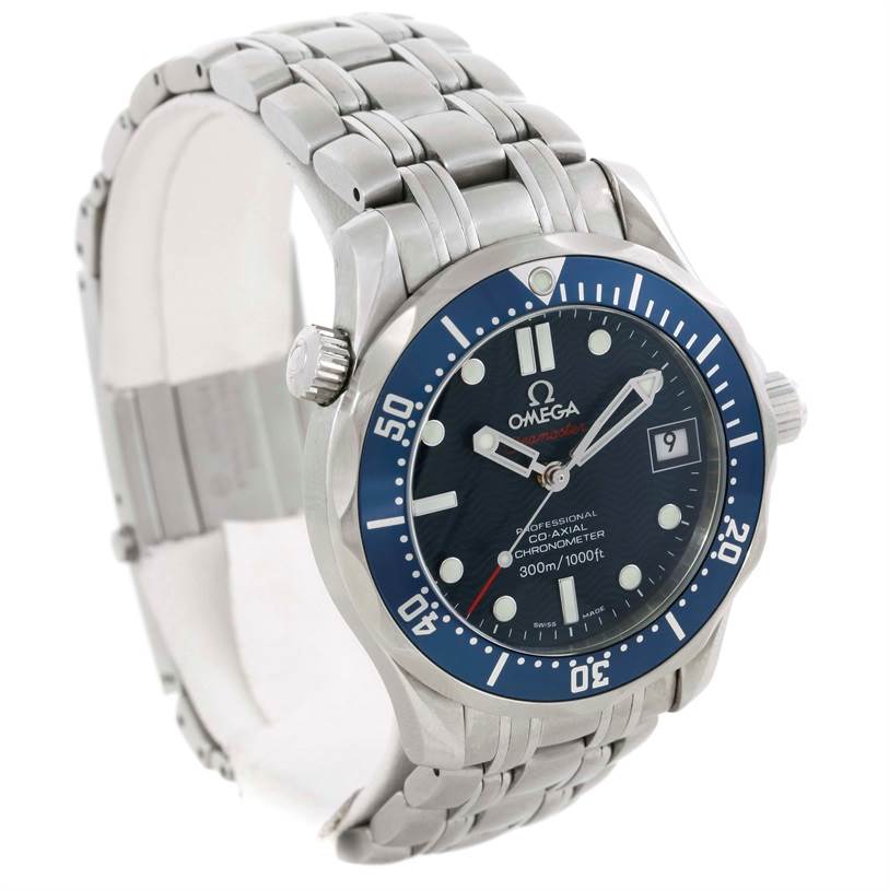 This image shows the Omega Seamaster 2222.80.00 Men
s Stainless Steel Blue Dial 2222.80.00 Men
s Stainless Steel Blue Dial watch at an angled side view, highlighting the face, crown, date window, and stainless steel bracelet.