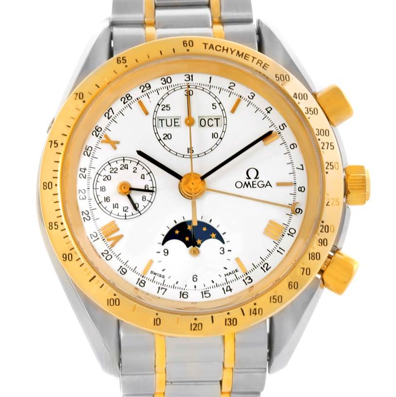 The image shows a frontal view of an Omega Speedmaster 3330.20.00 Men
s Stainless Steel White Dial 3330.20.00 Men
s Stainless Steel White Dial watch featuring a tachymeter bezel, sub-dials, date display, and moon phase indicator.