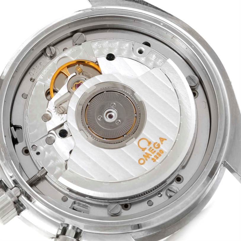 This image shows the internal mechanics and movement of an Omega Speedmaster 3510.50.00 Men
s Stainless Steel Black Dial 3510.50.00 Men
s Stainless Steel Black Dial watch viewed from the back.