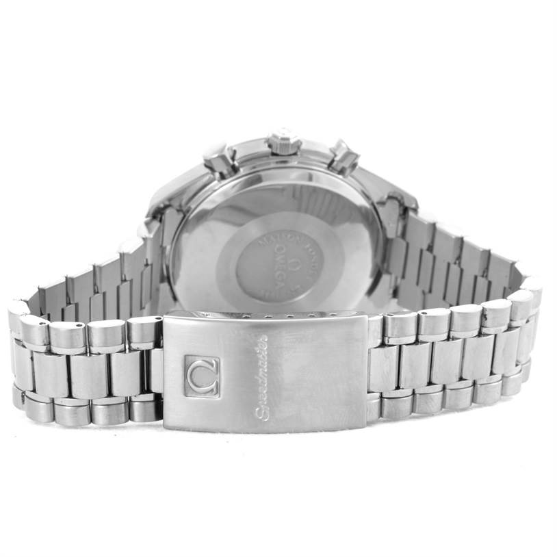 This image shows the back and clasp of an Omega Speedmaster 3523.80.00 Men
s Stainless Steel Blue Dial 3523.80.00 Men
s Stainless Steel Blue Dial watch, highlighting its metal bracelet and case back.