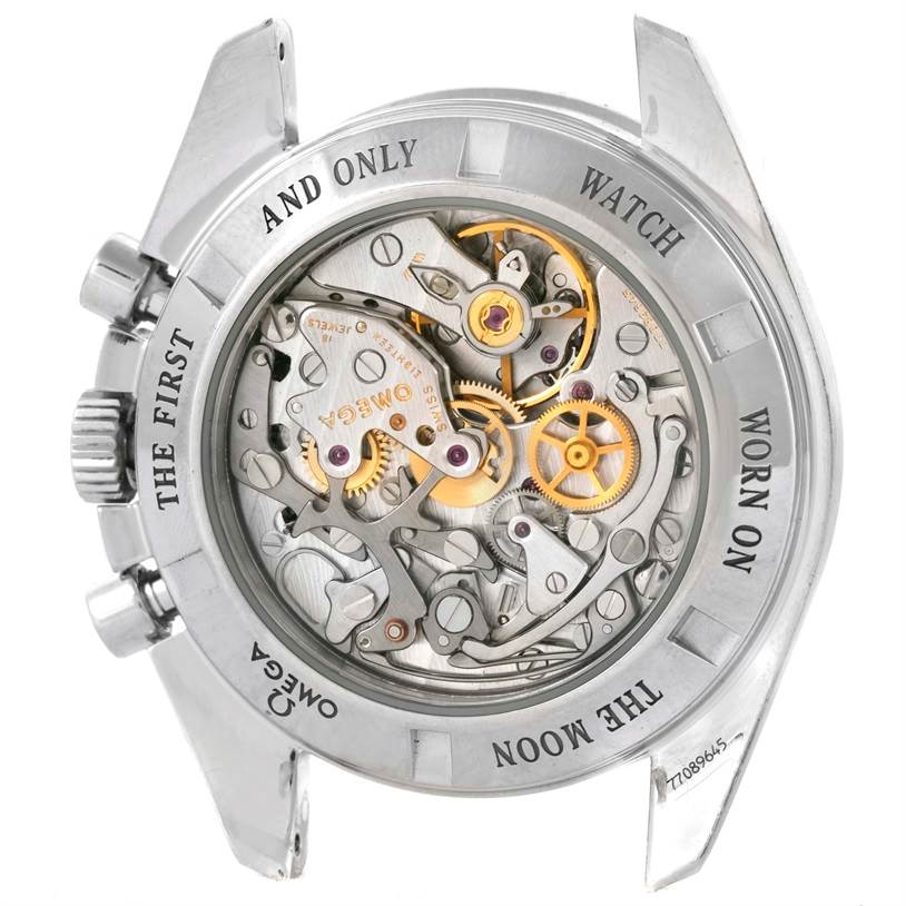 The image shows the back view of an Omega Speedmaster 3573.50.00 Men
s Stainless Steel Black Dial 3573.50.00 Men
s Stainless Steel Black Dial watch, highlighting the intricate mechanics and inner components.