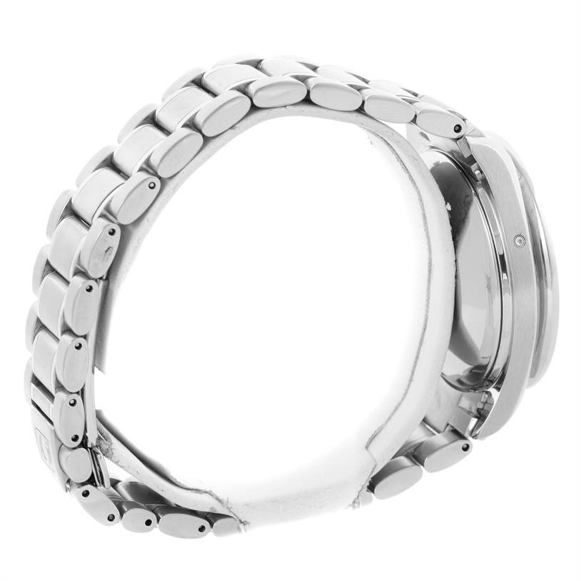 This image shows a side view of an Omega Speedmaster 3523.30.00 Men
s Stainless Steel Silver Dial 3523.30.00 Men
s Stainless Steel Silver Dial watch highlighting its metal bracelet and side profile of the case.