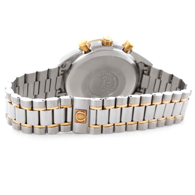 The image shows the back and bracelet of the Omega Speedmaster 3330.20.00 Men
s Stainless Steel White Dial 3330.20.00 Men
s Stainless Steel White Dial watch, highlighting its two-tone metal band and clasp with the Omega logo.