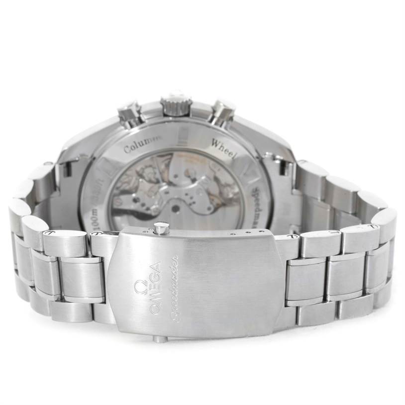 The image shows the back side of an Omega Speedmaster 311.30.44.50.01.002 Men
s Stainless Steel Black Dial 311.30.44.50.01.002 Men
s Stainless Steel Black Dial watch, highlighting the clasp and exhibition case back.