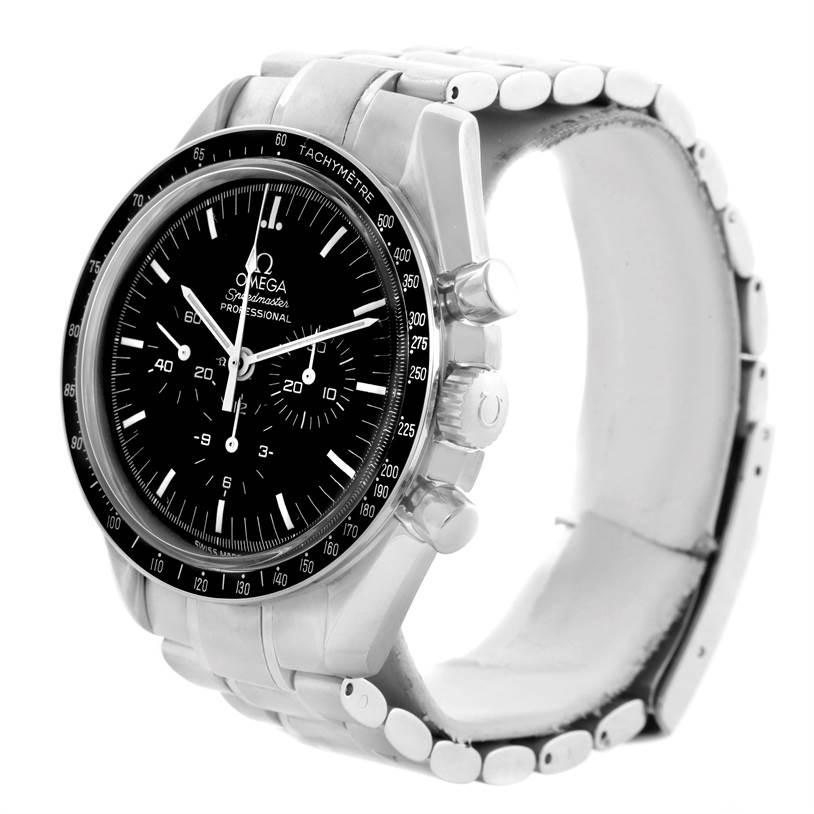 The image shows an Omega Speedmaster 3570.50.00 Men
s Stainless Steel Black Dial 3570.50.00 Men
s Stainless Steel Black Dial watch from a front-side angle, highlighting its face, bezel, and metal bracelet.