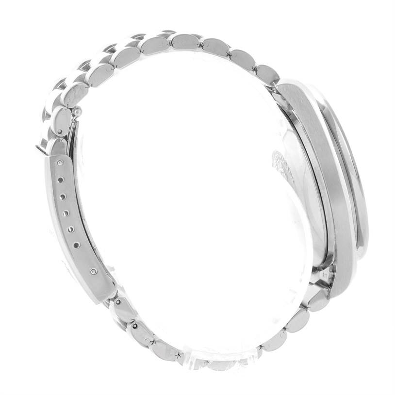 This Omega Speedmaster 3510.50.00 Men
s Stainless Steel Black Dial 3510.50.00 Men
s Stainless Steel Black Dial watch is shown from the side, highlighting its bracelet and case profile.