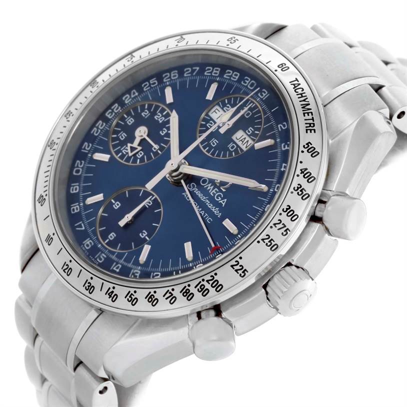 The image shows an angled view of the Omega Speedmaster 3523.80.00 Men
s Stainless Steel Blue Dial 3523.80.00 Men
s Stainless Steel Blue Dial watch, highlighting its face, bezel, pushers, and stainless steel bracelet.