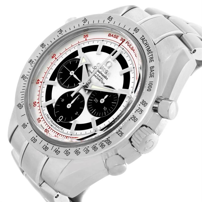 This image shows an angled view of the Omega Speedmaster 3582.31.00 Men
s Stainless Steel White Dial 3582.31.00 Men
s Stainless Steel White Dial watch, highlighting the dial, bezel, pushers, and bracelet.