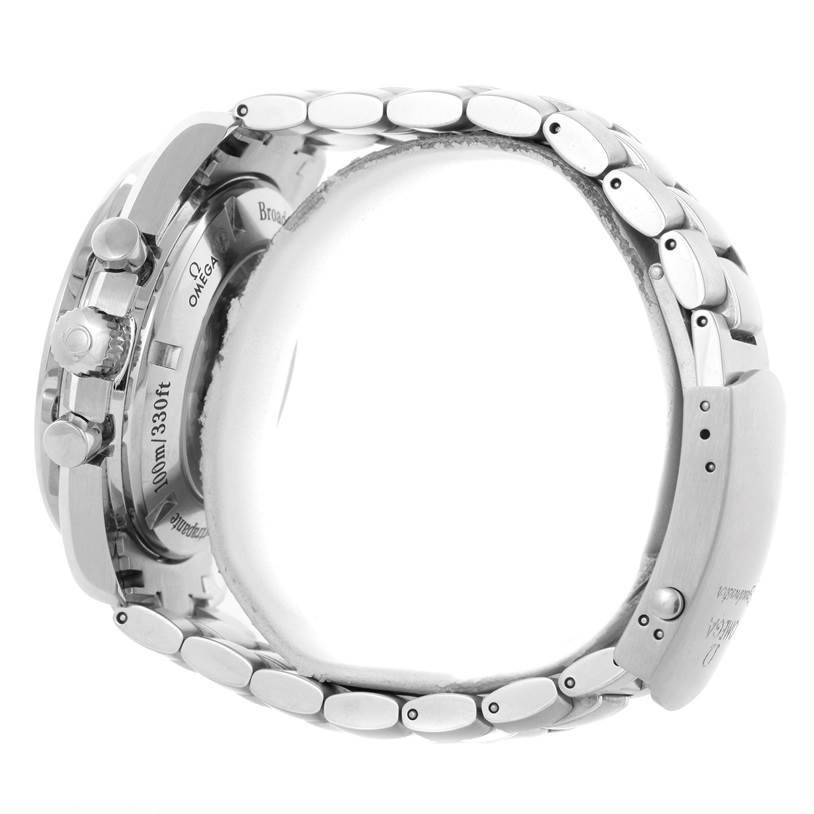 The image shows a side view of an Omega Speedmaster 3582.31.00 Men
s Stainless Steel White Dial 3582.31.00 Men
s Stainless Steel White Dial watch, focusing on the pushers, crown, and metal bracelet.