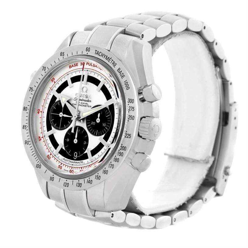 The image shows a side view angled slightly to the front of an Omega Speedmaster 3582.31.00 Men
s Stainless Steel White Dial 3582.31.00 Men
s Stainless Steel White Dial, highlighting the dial, bezel, and bracelet.