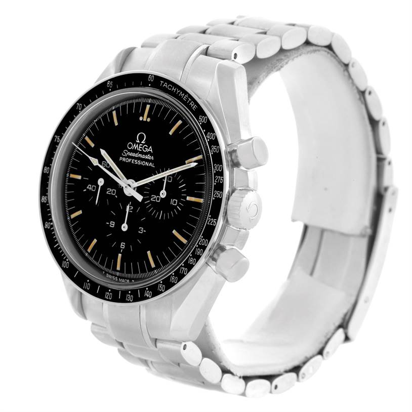 The image shows a side view of the Omega Speedmaster Men
s Stainless Steel Black Dial Men
s Stainless Steel Black Dial watch, highlighting the dial, bezel, case, and bracelet.