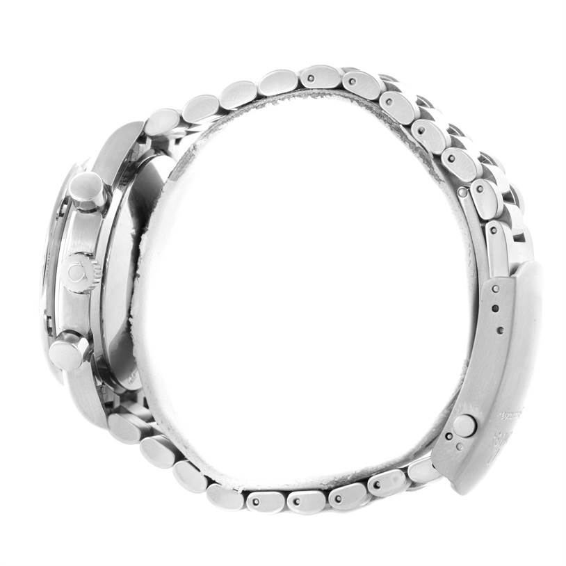 The image shows a side profile of an Omega Speedmaster 3539.50.00 Men
s Stainless Steel Black Dial 3539.50.00 Men
s Stainless Steel Black Dial watch, highlighting the bracelet, crown, and chronograph pushers.