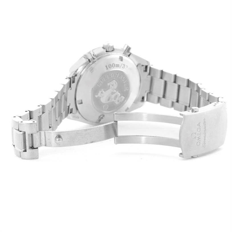 The image shows the back view of an Omega Speedmaster 323.30.40.40.04.001 Men
s Stainless Steel White Dial 323.30.40.40.04.001 Men
s Stainless Steel White Dial watch, focusing on the clasp and bracelet.