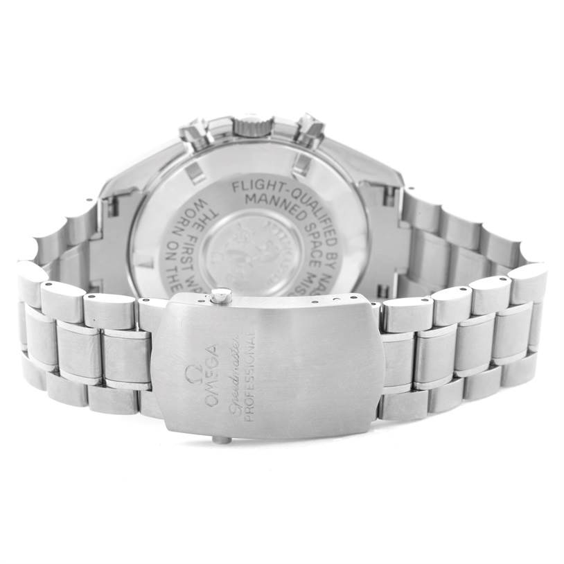 This image shows the case back and bracelet of an Omega Speedmaster 3570.50.00 Men
s Stainless Steel Black Dial 3570.50.00 Men
s Stainless Steel Black Dial watch from a rear angle.