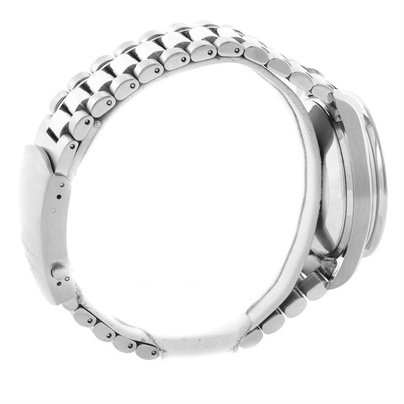 The image shows a side view of an Omega Speedmaster 3539.50.00 Men
s Stainless Steel Black Dial 3539.50.00 Men
s Stainless Steel Black Dial watch featuring its metal bracelet and clasp.