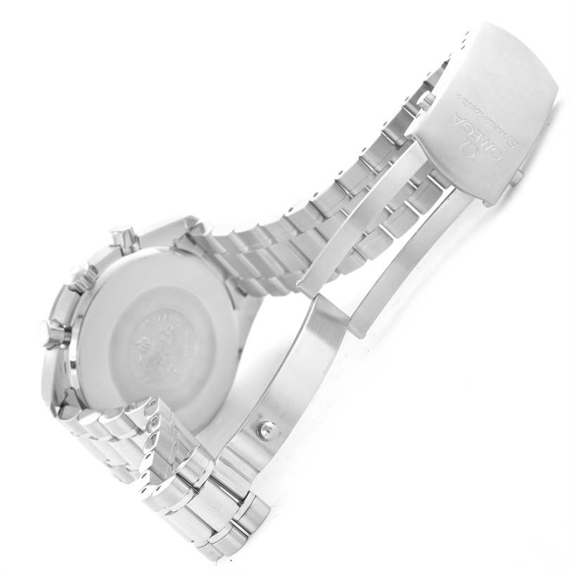 The image shows the underside and bracelet clasp of an Omega Speedmaster 3539.50.00 Men
s Stainless Steel Black Dial 3539.50.00 Men
s Stainless Steel Black Dial watch.