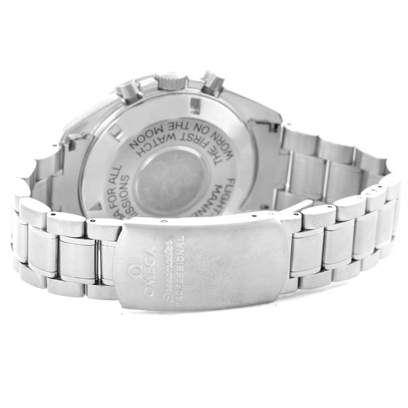 This image shows the back case, clasp, and bracelet of an Omega Speedmaster Men
s Stainless Steel Black Dial Men
s Stainless Steel Black Dial watch.