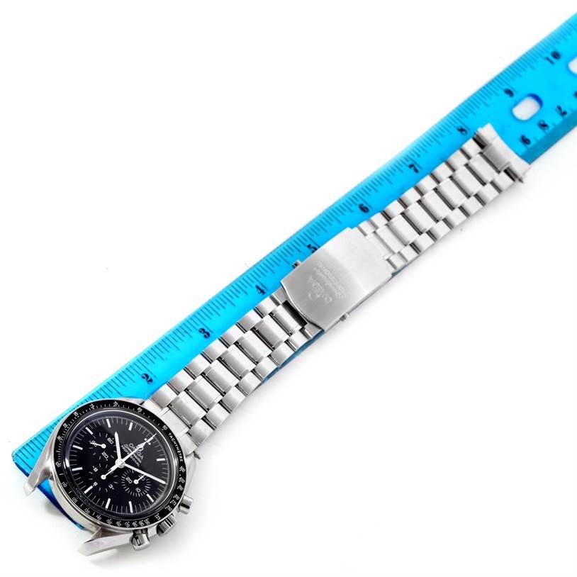 The Omega Speedmaster 3570.50.00 Men
s Stainless Steel Black Dial 3570.50.00 Men
s Stainless Steel Black Dial watch is shown from a top-down angle, featuring the full bracelet and clasp.