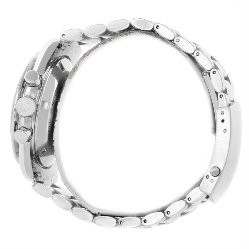 The image shows a profile view of the Omega Speedmaster 3570.50.00 Men
s Stainless Steel Black Dial 3570.50.00 Men
s Stainless Steel Black Dial watch, focusing on its side case and metal bracelet.