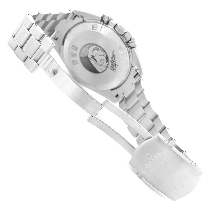 The image shows the backside of the Omega Speedmaster 3571.50.00 Men
s Stainless Steel Black Dial 3571.50.00 Men
s Stainless Steel Black Dial watch, focusing on its metal bracelet and clasp.