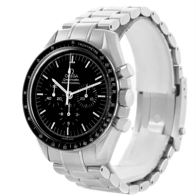 This image shows an Omega Speedmaster 3570.50.00 Men
s Stainless Steel Black Dial 3570.50.00 Men
s Stainless Steel Black Dial watch angled to display its face, bezel, and part of the metal bracelet.