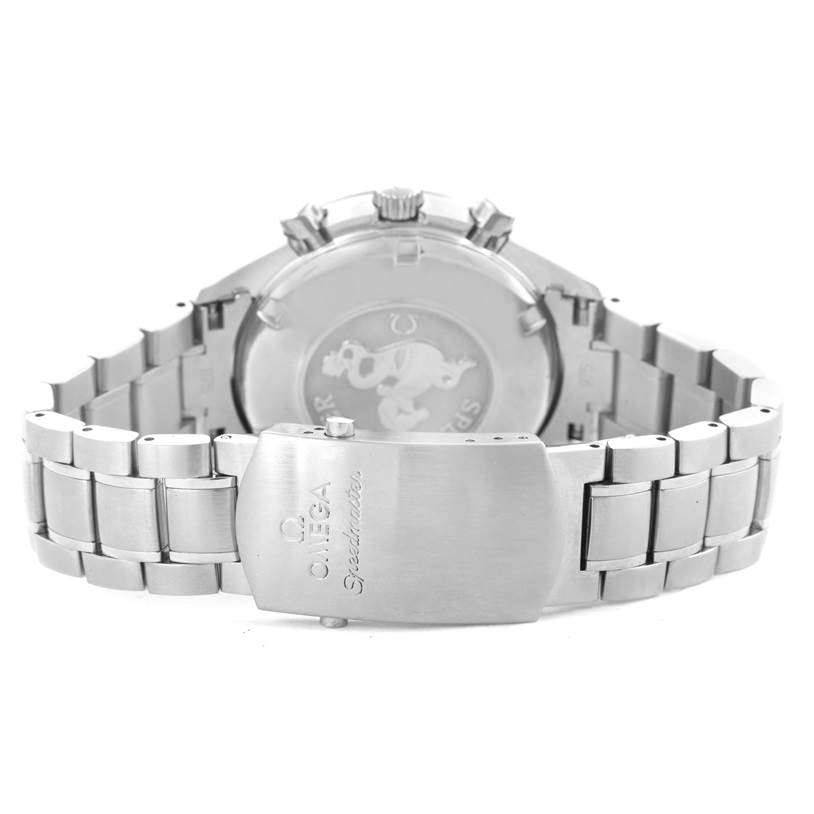 This image shows the back side and clasp of an Omega Speedmaster 3222.80.00 Men
s Stainless Steel Blue Dial 3222.80.00 Men
s Stainless Steel Blue Dial stainless steel watch.
