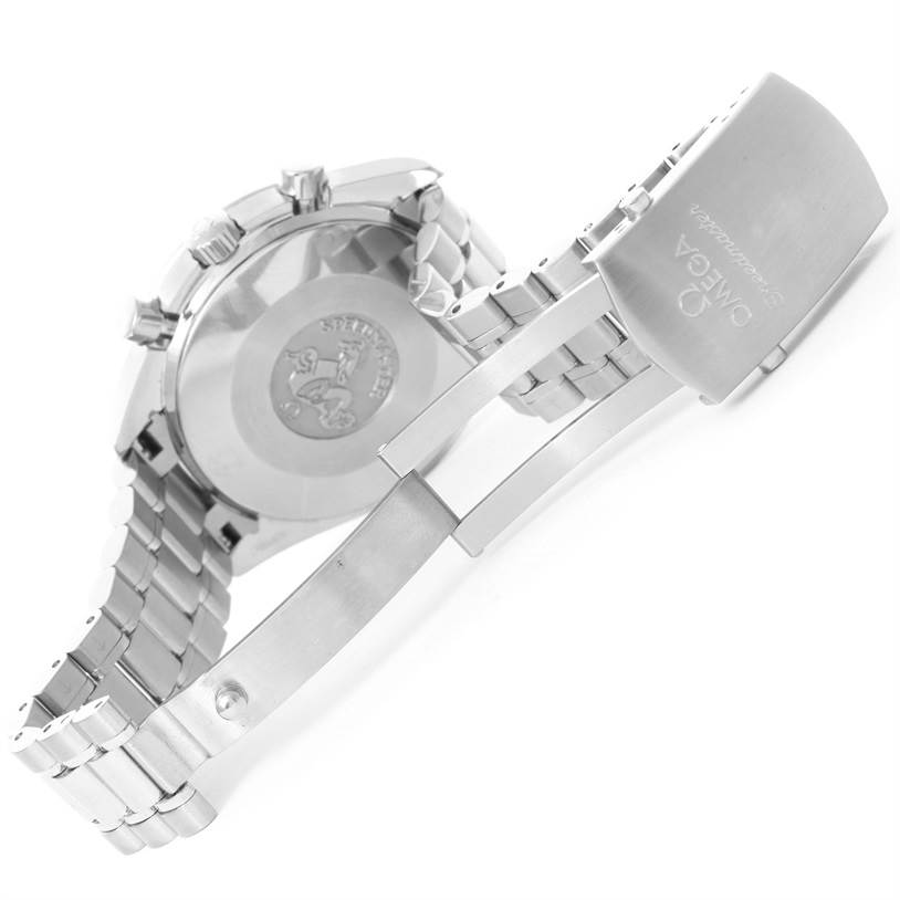 The image shows the back case and bracelet clasp of an Omega Speedmaster 3539.50.00 Men
s Stainless Steel Black Dial 3539.50.00 Men
s Stainless Steel Black Dial watch, viewed from the underside.