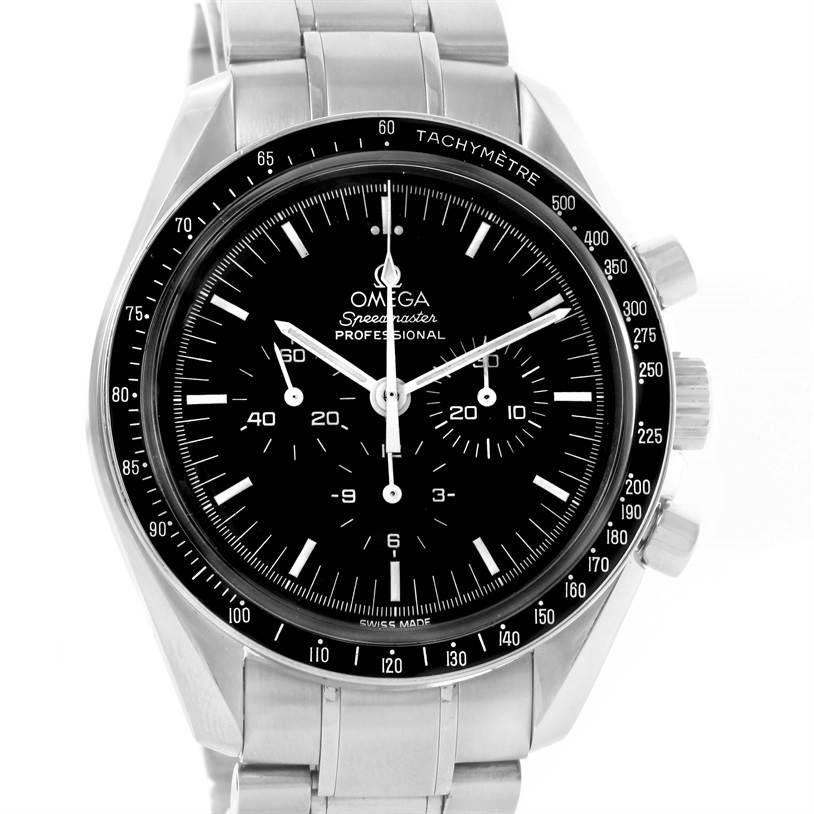 This image shows a front view of the Omega Speedmaster 3570.50.00 Men
s Stainless Steel Black Dial 3570.50.00 Men
s Stainless Steel Black Dial watch, highlighting its dial, bezel, tachymeter, and part of the bracelet.