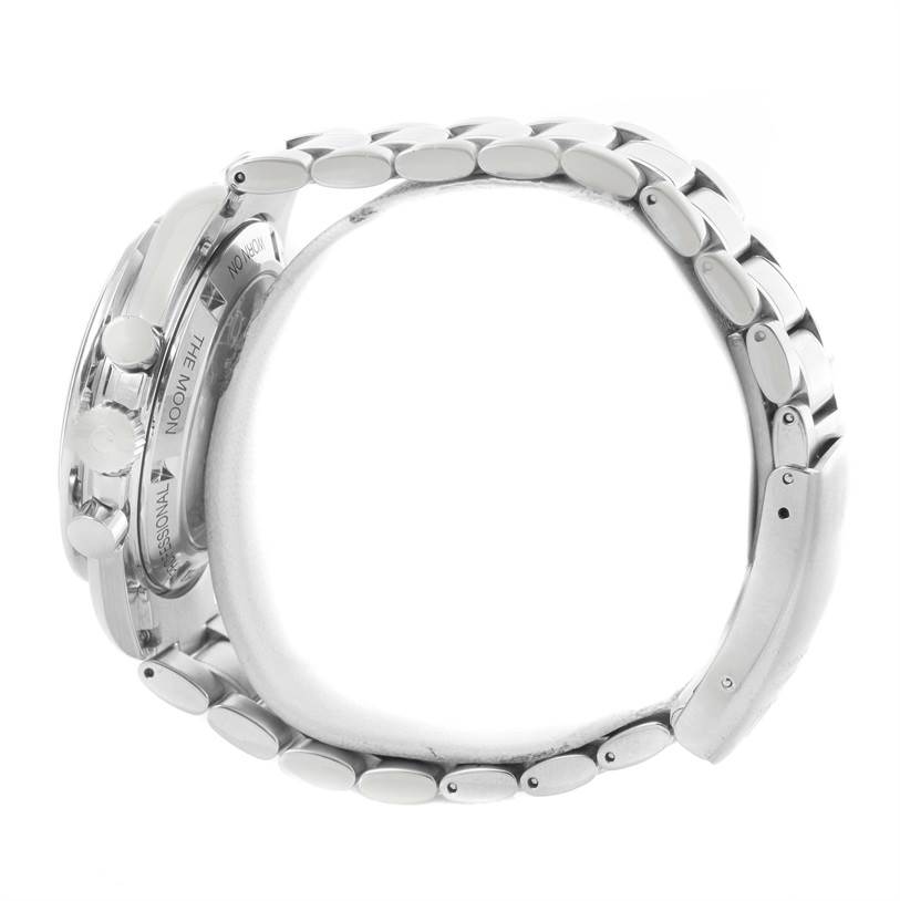 This image shows an Omega Speedmaster 3572.50.00 Men
s Stainless Steel Black Dial 3572.50.00 Men
s Stainless Steel Black Dial watch side view, highlighting the case, pushers, and stainless steel bracelet.