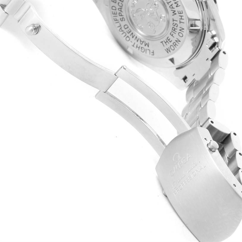 The image shows the clasp and partial bracelet of an Omega Speedmaster 3570.50.00 Men
s Stainless Steel Black Dial 3570.50.00 Men
s Stainless Steel Black Dial, with "Speedmaster Professional" engraved on the clasp.