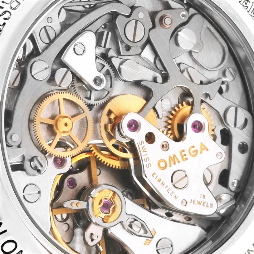 This image shows the intricate internal mechanism of an Omega Speedmaster 3572.50.00 Men
s Stainless Steel Black Dial 3572.50.00 Men
s Stainless Steel Black Dial watch, focusing on the gears and movement parts.