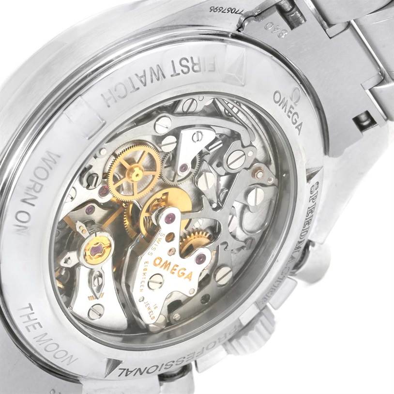 This image shows the back of an Omega Speedmaster 3572.50.00 Men
s Stainless Steel Black Dial 3572.50.00 Men
s Stainless Steel Black Dial watch, revealing its intricate mechanical movement.