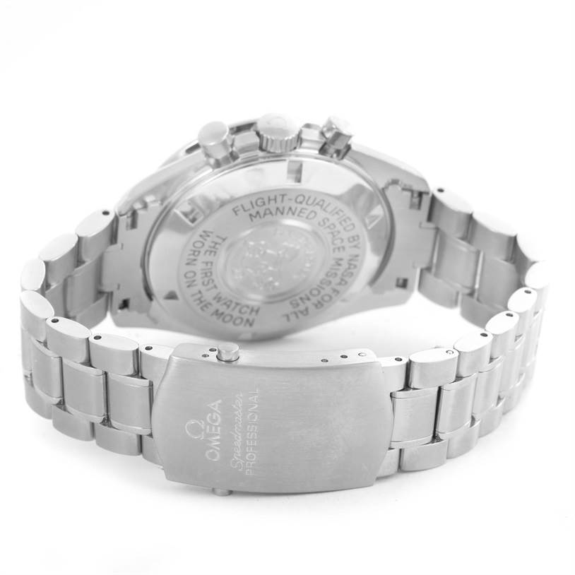 The image shows the back case and stainless steel bracelet of an Omega Speedmaster 3570.50.00 Men
s Stainless Steel Black Dial 3570.50.00 Men
s Stainless Steel Black Dial watch.