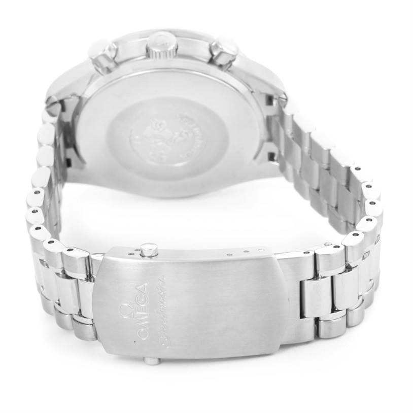 The image shows the back and clasp of the Omega Speedmaster 3539.50.00 Men
s Stainless Steel Black Dial 3539.50.00 Men
s Stainless Steel Black Dial watch, highlighting the bracelet and case back.