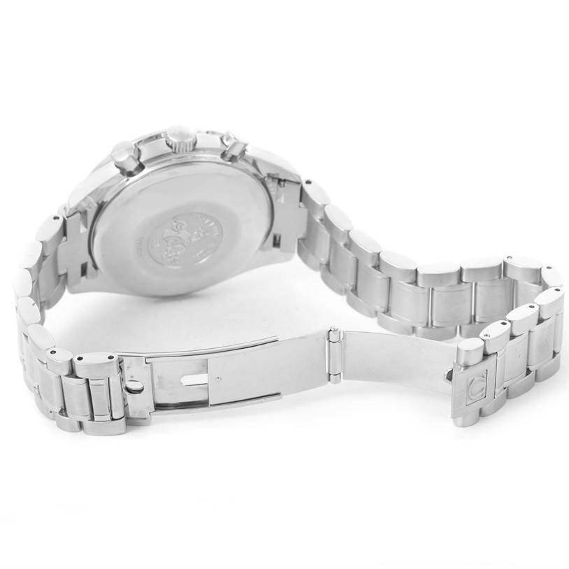 The image shows the back case and open clasp of the Omega Speedmaster 3520.50.00 Men
s Stainless Steel Black Dial 3520.50.00 Men
s Stainless Steel Black Dial watch, revealing its stainless steel bracelet and case back details.