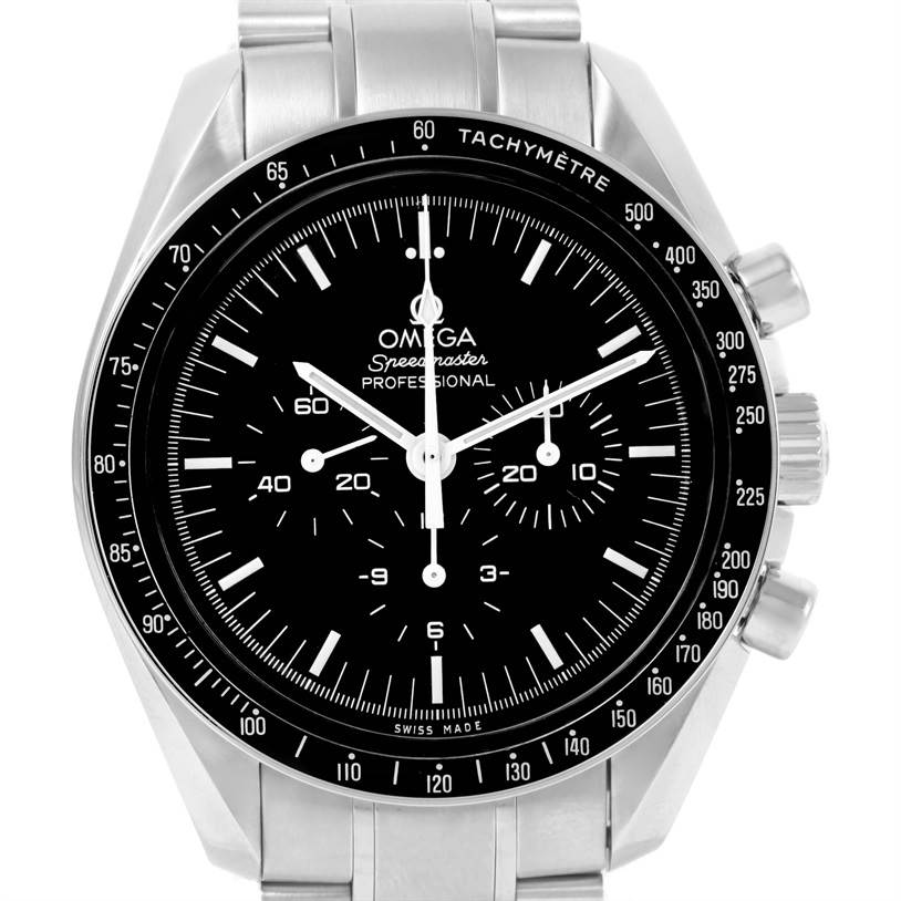 This image shows a front view of an Omega Speedmaster 3570.50.00 Men
s Stainless Steel Black Dial 3570.50.00 Men
s Stainless Steel Black Dial Professional watch, displaying its face, bezel, and chronograph buttons.