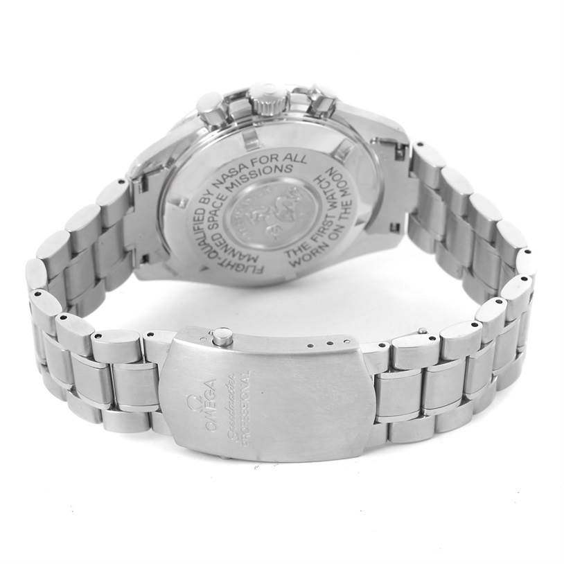 The image shows the rear view of the Omega Speedmaster 3570.50.00 Men
s Stainless Steel Black Dial 3570.50.00 Men
s Stainless Steel Black Dial watch, highlighting its clasp and case back with engraved details.