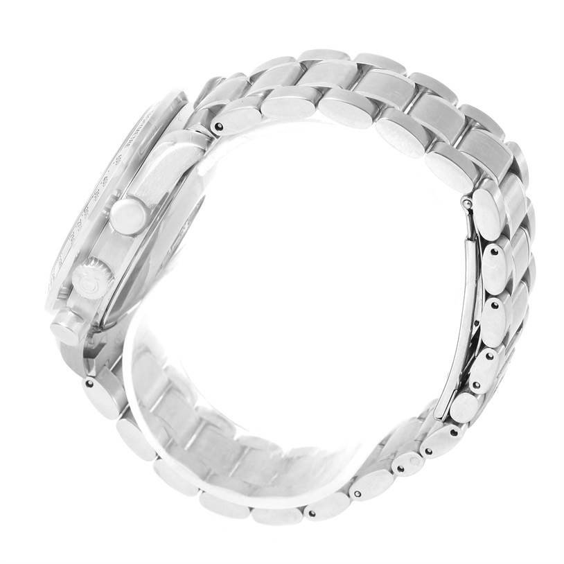 The image shows a side profile of an Omega Speedmaster 3523.80.00 Men
s Stainless Steel Blue Dial 3523.80.00 Men
s Stainless Steel Blue Dial watch, highlighting its bracelet and crown.