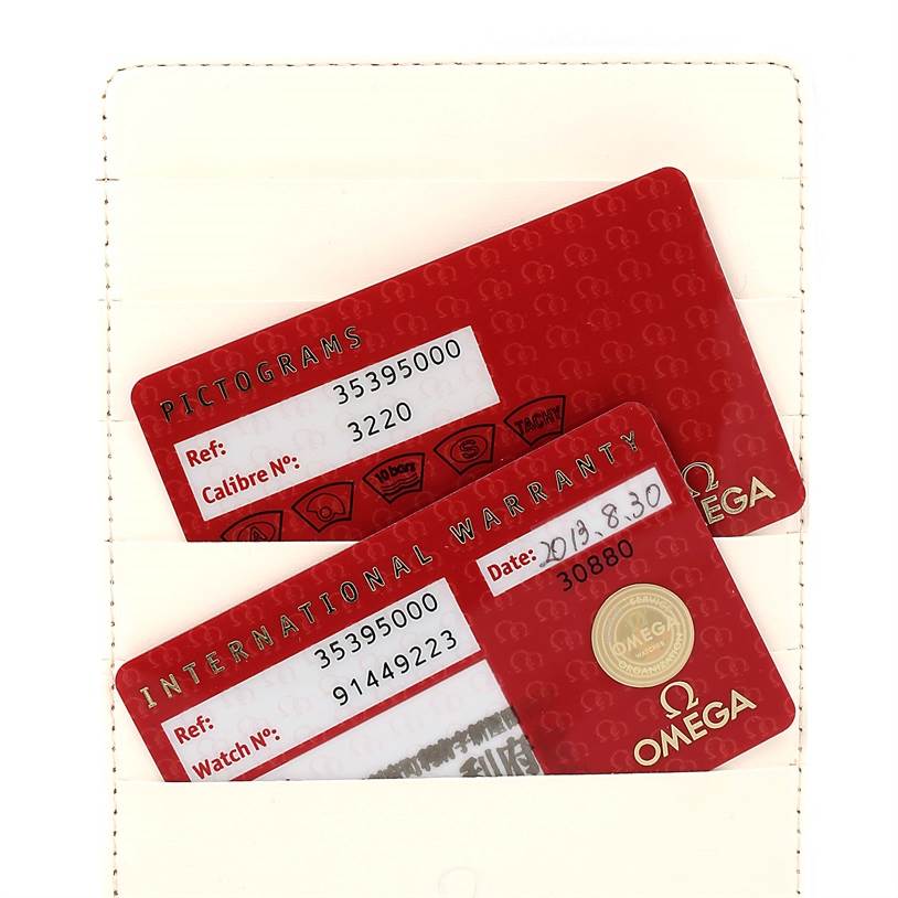 The image shows the Omega Speedmaster 3539.50.00 Men
s Stainless Steel Black Dial 3539.50.00 Men
s Stainless Steel Black Dial model
s pictogram and international warranty cards.