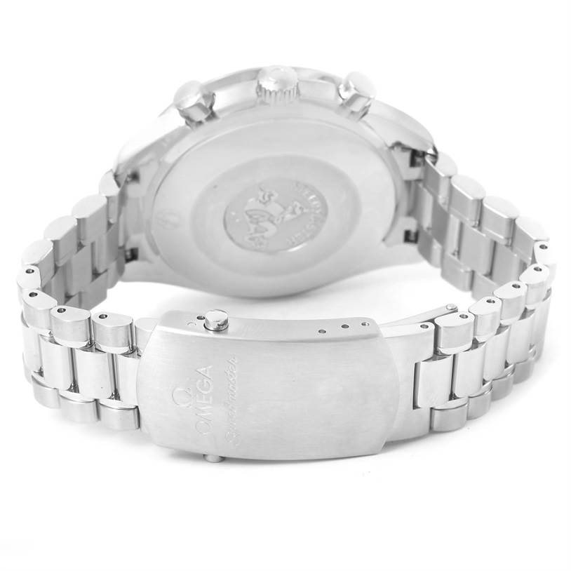 This image shows the back and clasp of an Omega Speedmaster 3539.50.00 Men's Stainless Steel Black Dial 3539.50.00 Men's Stainless Steel Black Dial watch, highlighting the bracelet and case back.