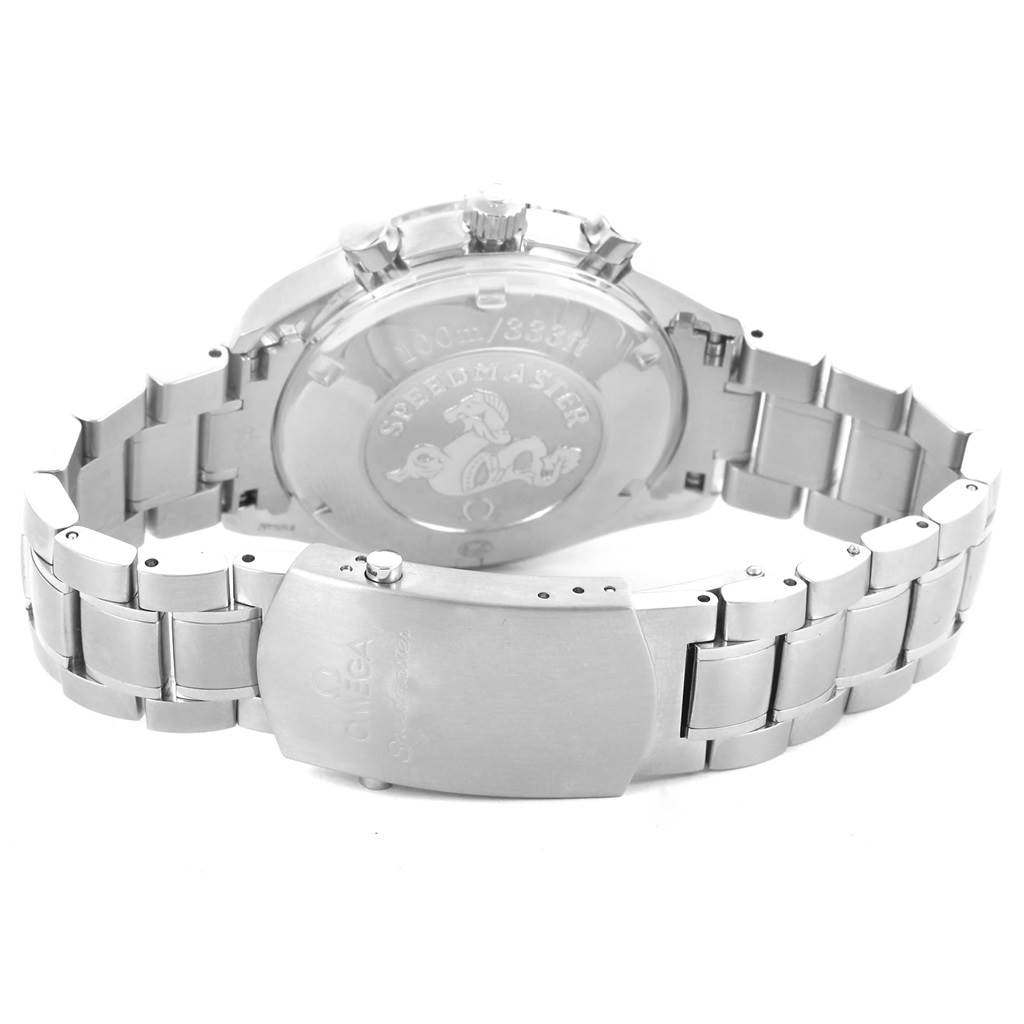 The image shows the back view of an Omega Speedmaster 3210.52.00 Men
s Stainless Steel Black Dial 3210.52.00 Men
s Stainless Steel Black Dial watch, highlighting the case back, bracelet, and clasp.