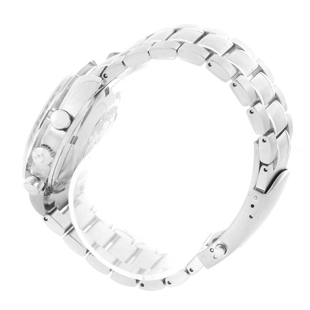 This Omega Speedmaster 323.30.40.40.06.001 Men
s Stainless Steel Grey Dial 323.30.40.40.06.001 Men
s Stainless Steel Grey Dial watch is viewed from the side, showing the bracelet, case, crown, and pushers.