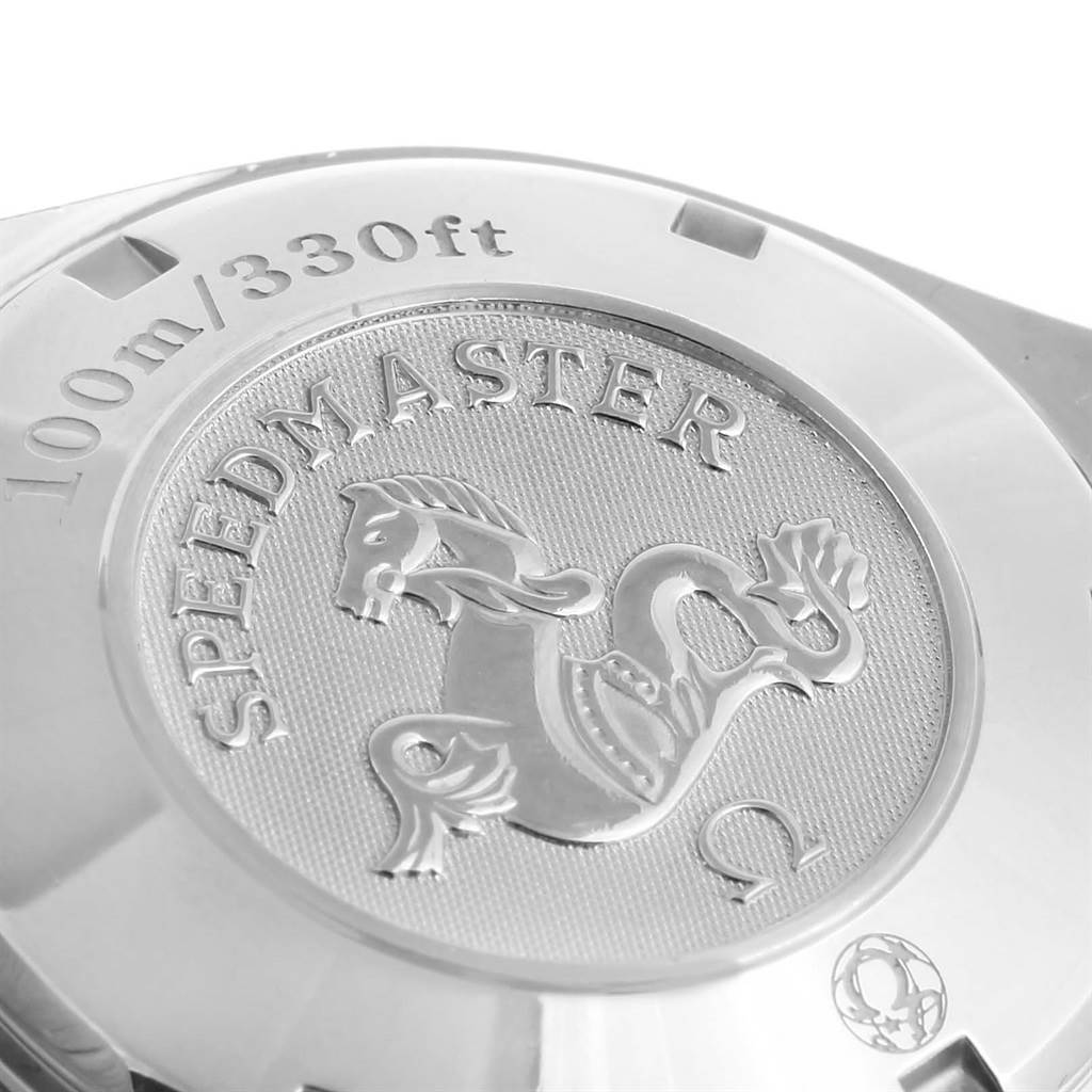 The image shows the case back of the Omega Speedmaster 323.30.40.40.06.001 Men
s Stainless Steel Grey Dial 323.30.40.40.06.001 Men
s Stainless Steel Grey Dial watch, highlighting the "Speedmaster" engraving and emblem.