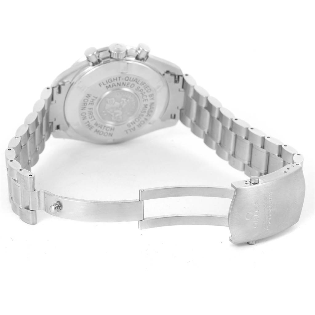 The image shows the back and bracelet of an Omega Speedmaster 3570.50.00 Men
s Stainless Steel Black Dial 3570.50.00 Men
s Stainless Steel Black Dial watch, including the clasp and part of the watch back.